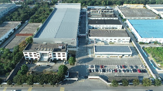 3044AM永利集团科技推出行业领先的窄边框金属网格触控传感器，实现设计与功能的完美融合